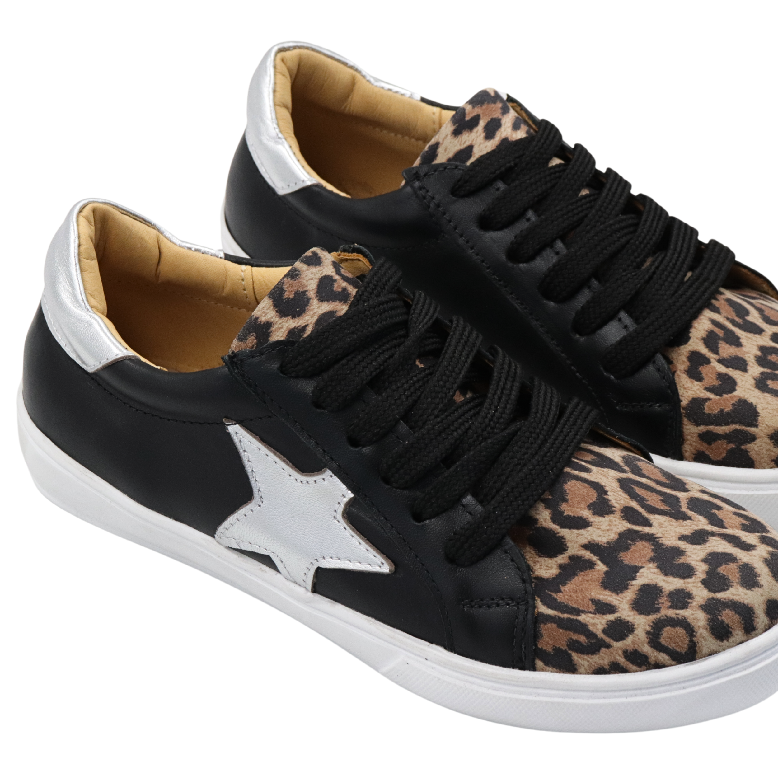 Olie black leopard