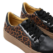 Inusual leo castaño beige