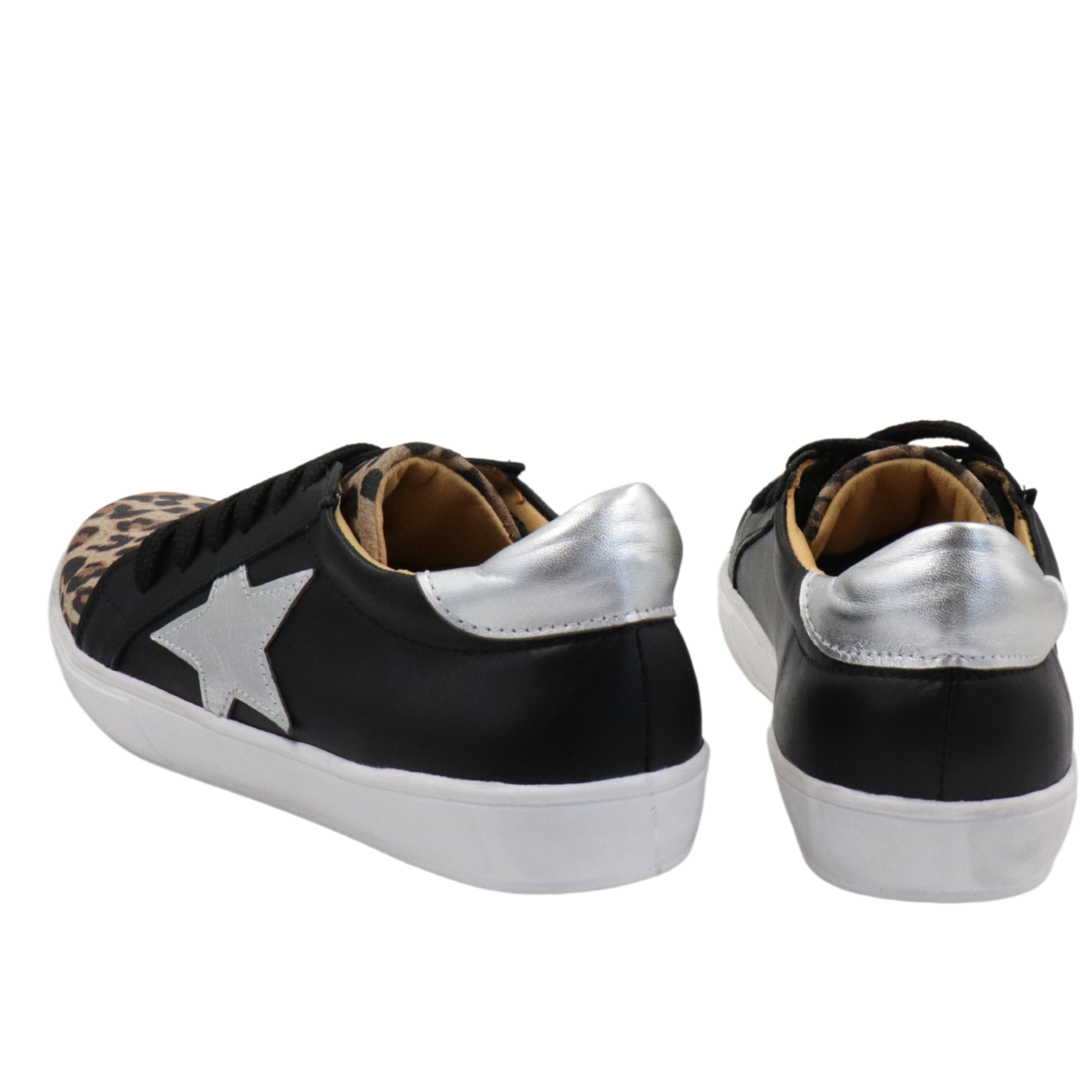 Olie black leopard