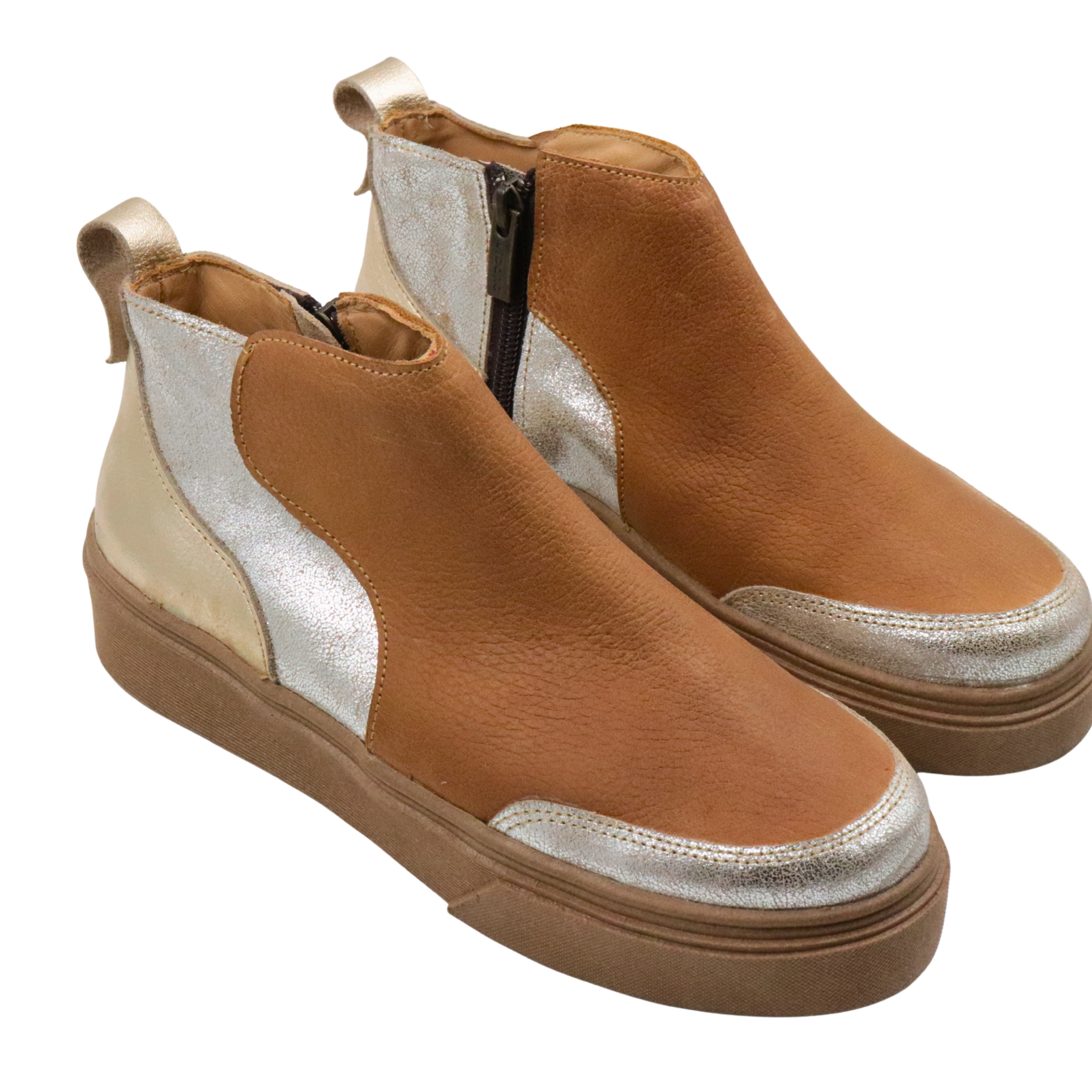 Inusual ruli gold brown