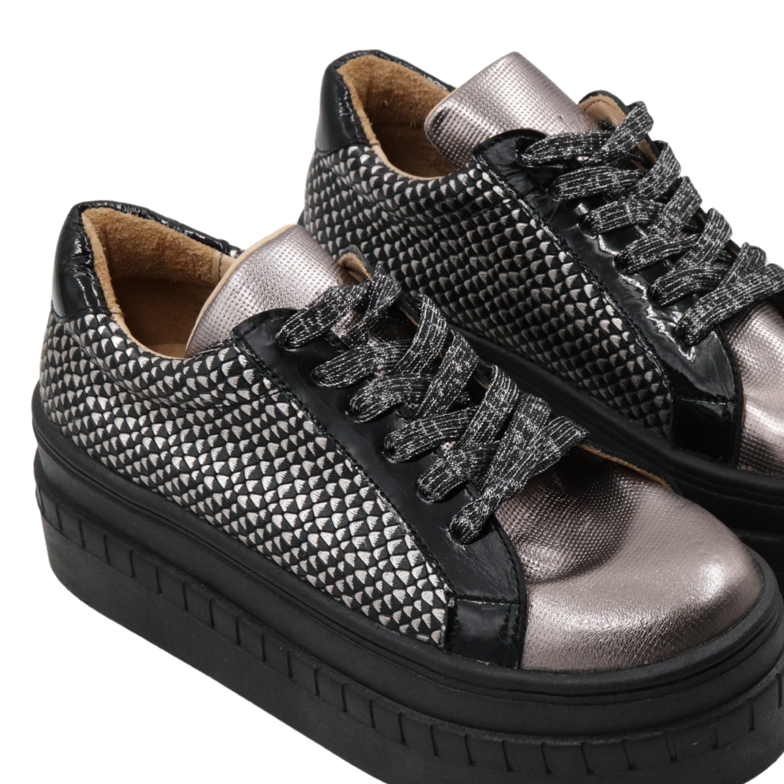 Valkiria metal black
