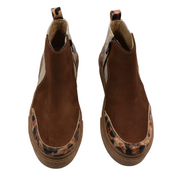Inusual Ruly jungle brown