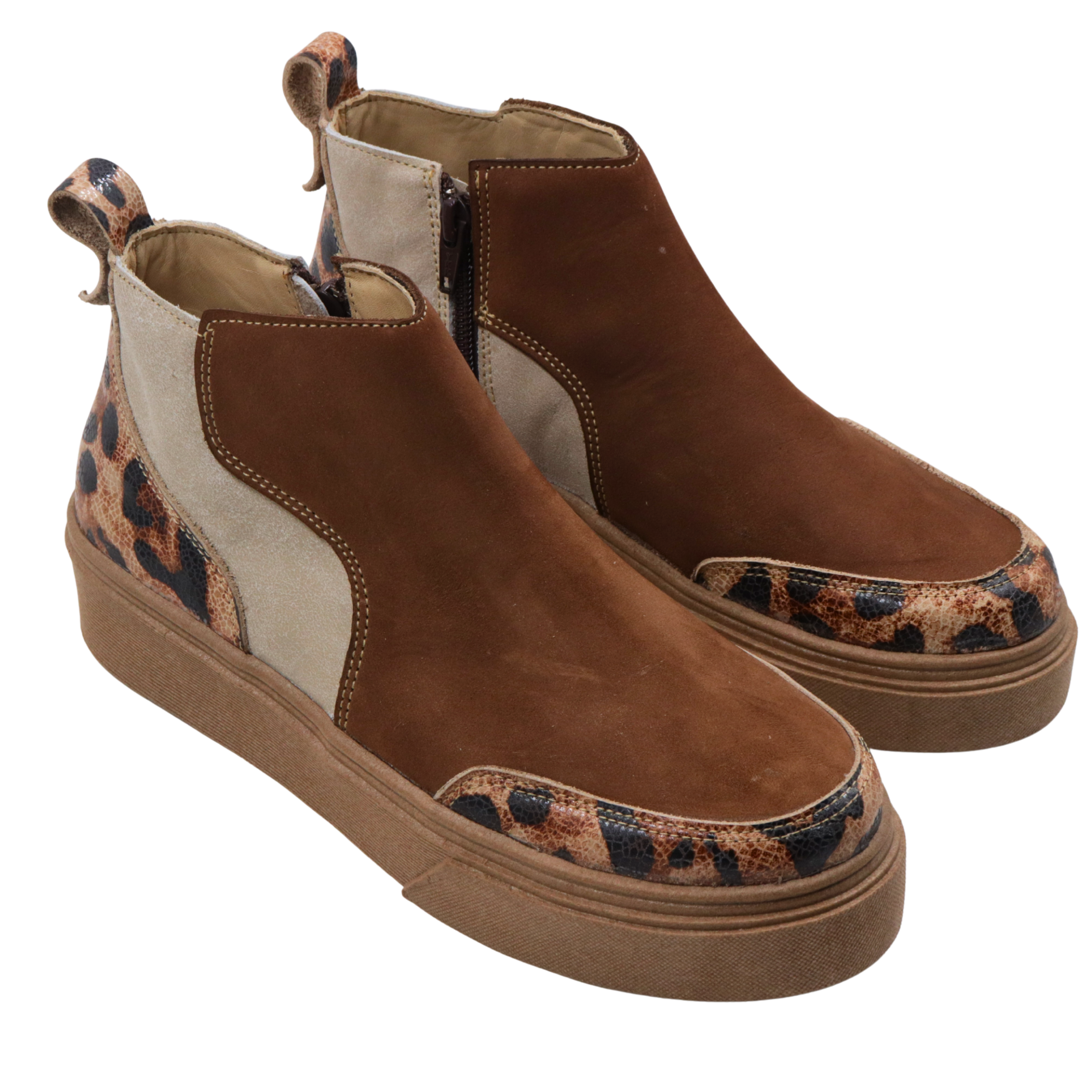 Inusual Ruly jungle brown