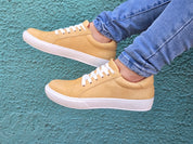 Olie beige