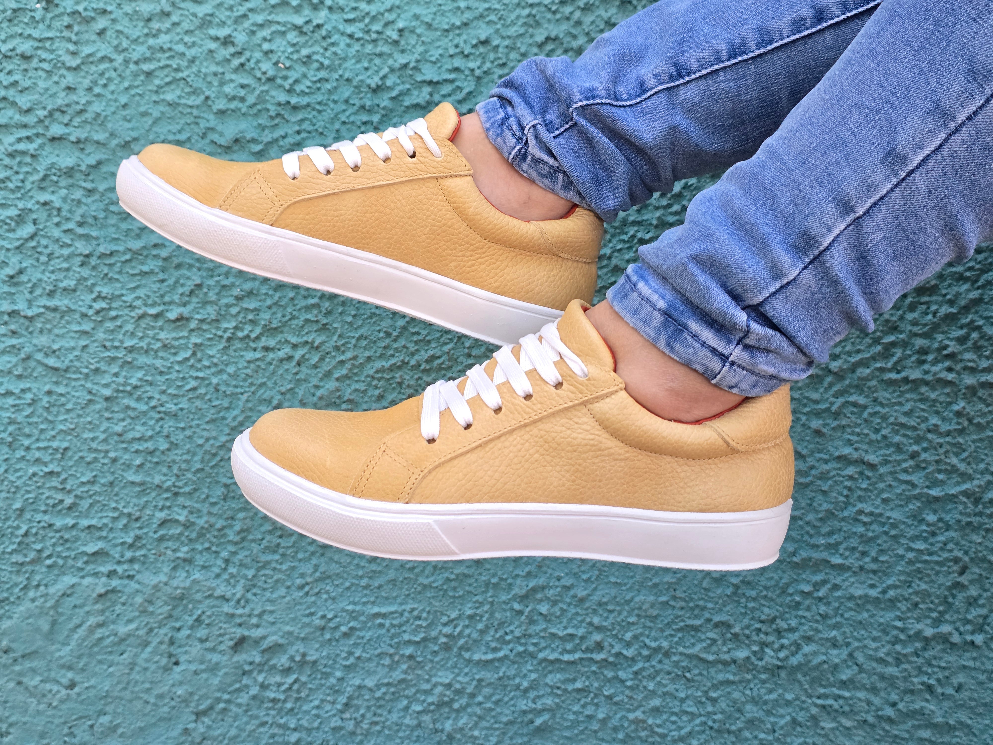 Olie beige