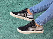 Olie black zebra