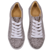 Olie grey flower