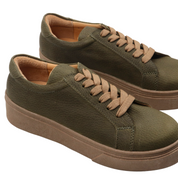 Inusual green