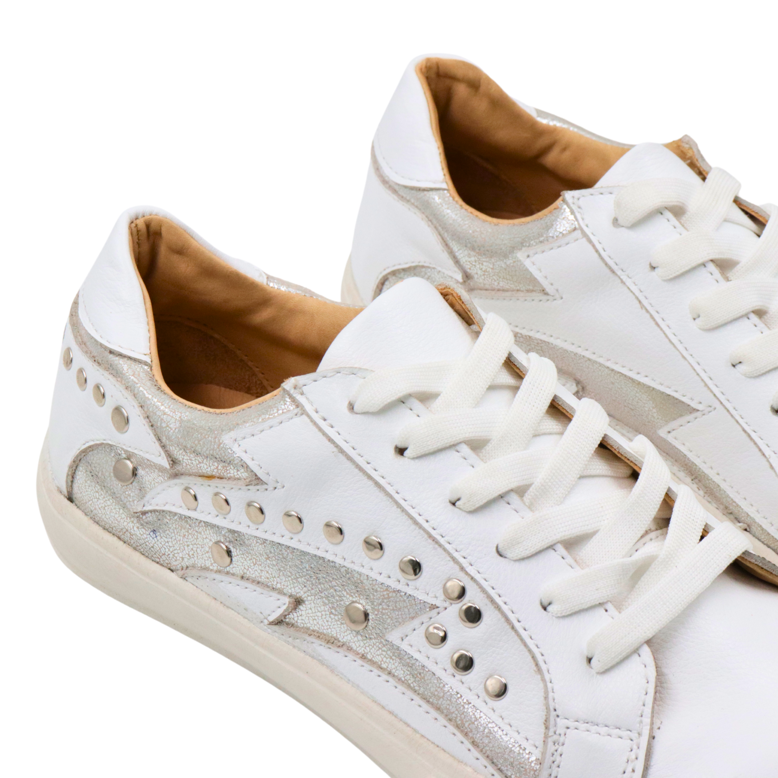 Olie Thunder white