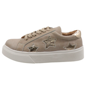 Inusual beige gold star