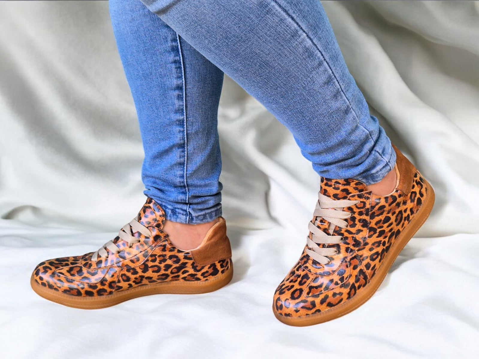 Olie caramel leopard