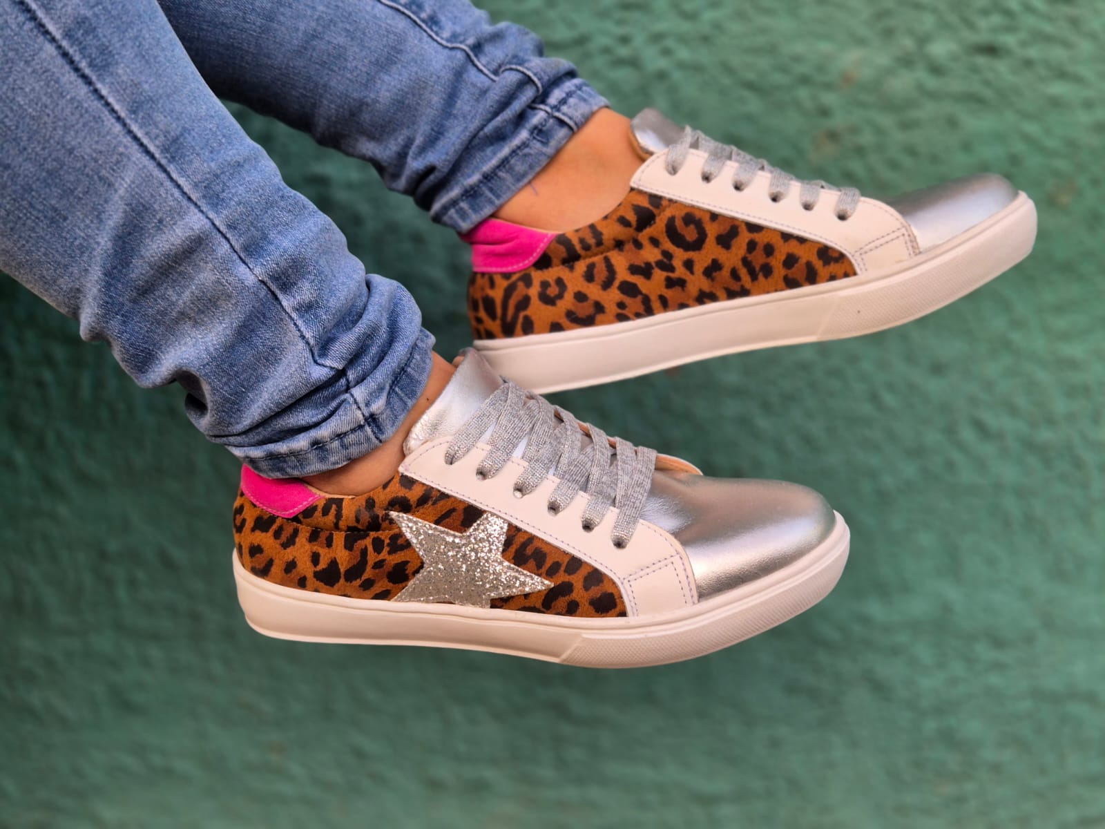 Olie silver leopard