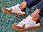 Olie Caramel white
