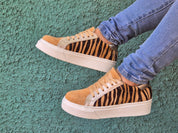 Inusual Furry tiger