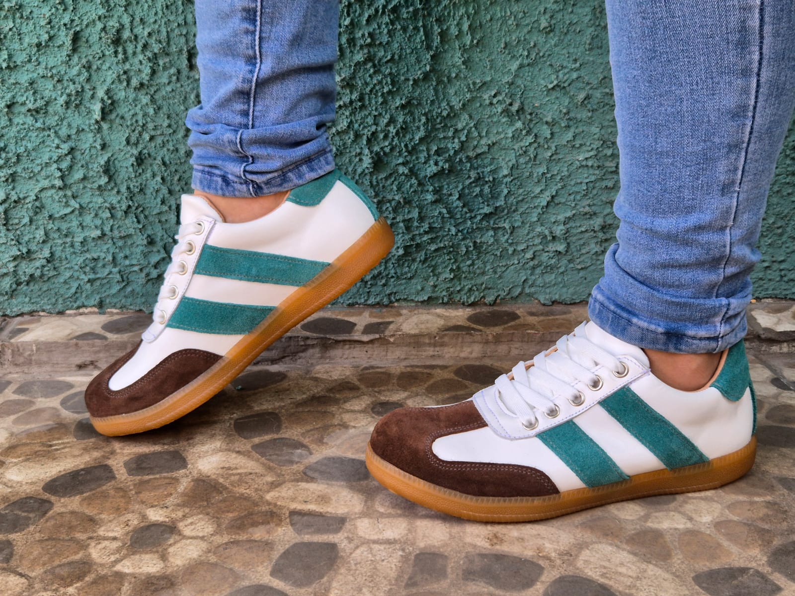 Olie white turques