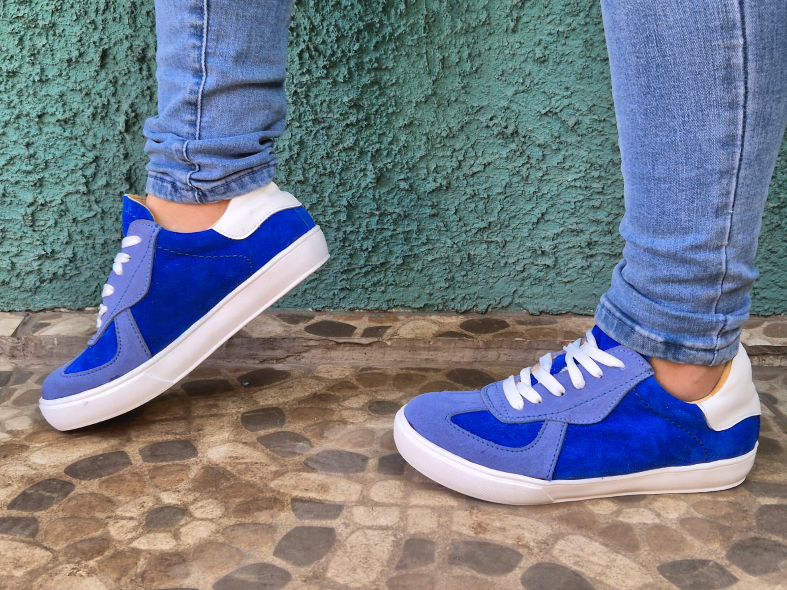 Olie king blue