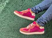 Olie pink white