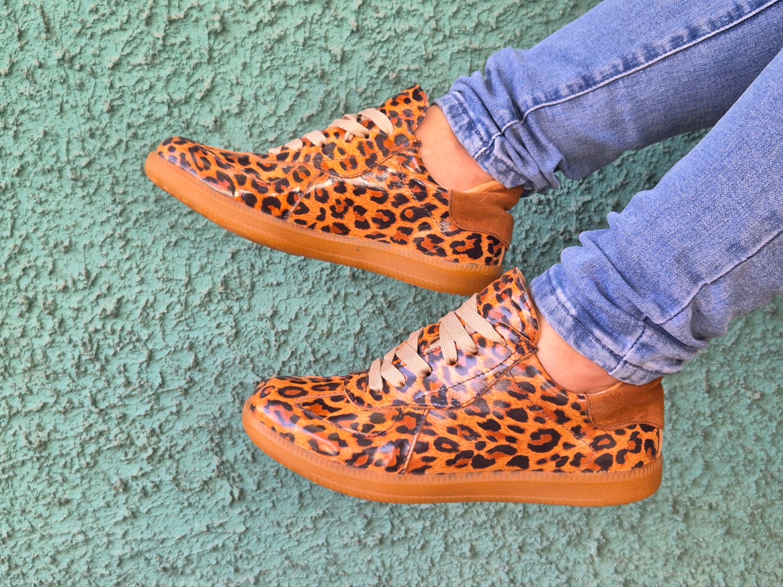 Olie caramel leopard
