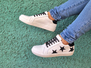 Olie white black