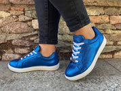Thiare shiny blue